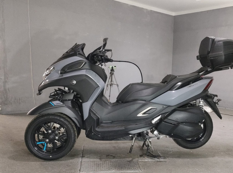 Мотоцикл Yamaha TRICITY300