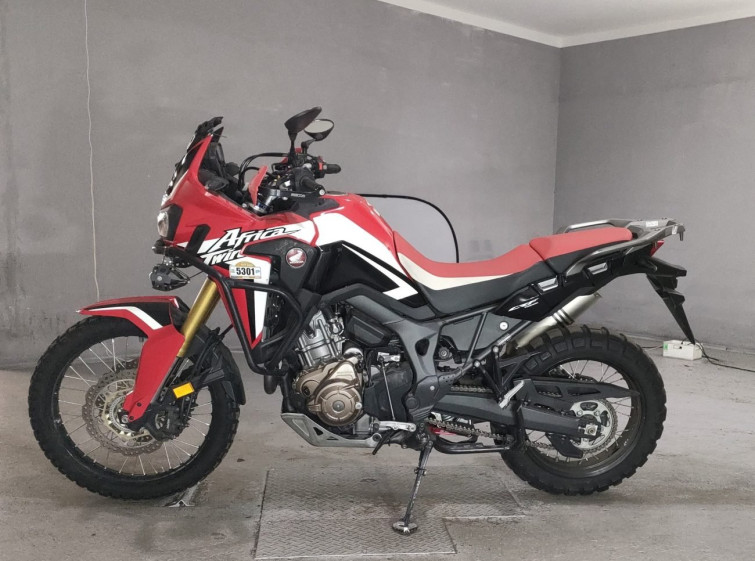 Мотоцикл Honda AFRICATWIN CRF1000L з пробігом 9960 km
