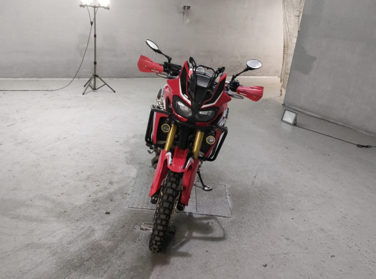 Мотоцикл Honda AFRICATWIN CRF1000L з пробігом 9960 km