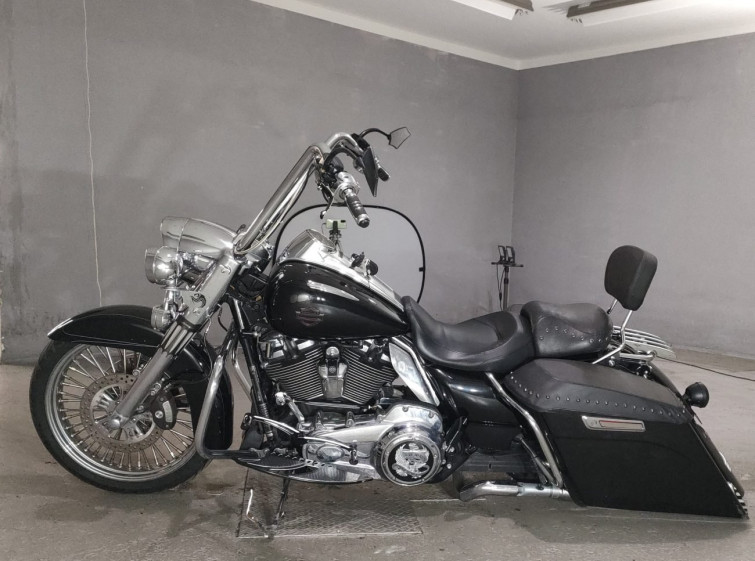 Мотоцикл HD ROAD KING FLHR1750 з пробігом 58916 km