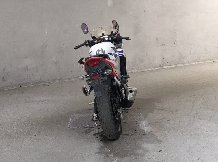 Мотоцикл Honda CBR400R з пробігом 52314 km