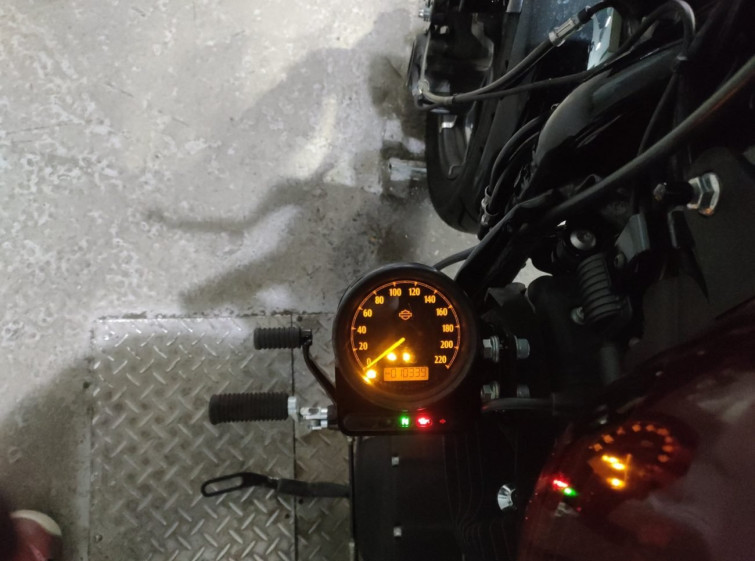 Мотоцикл HD SPORTSTER IRON XL883N з пробігом 10337 km