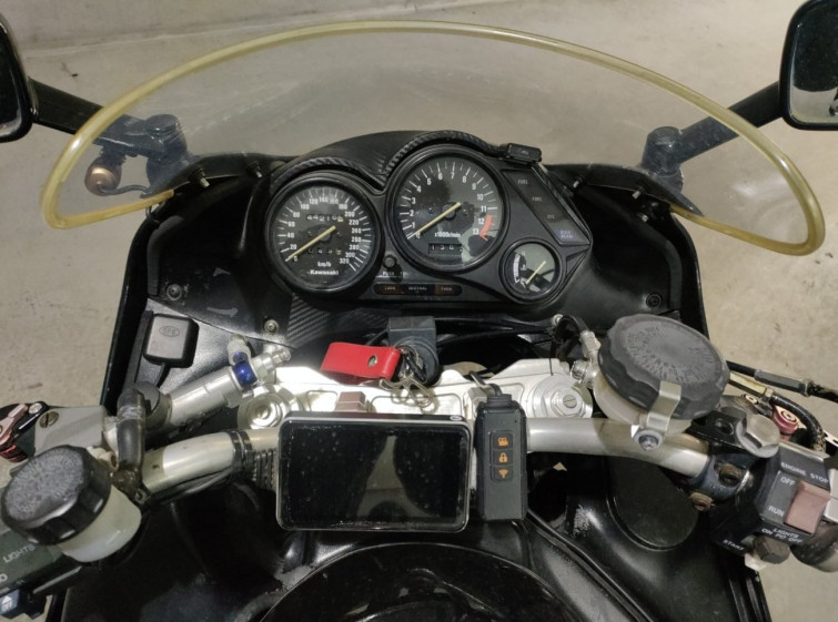 Мотоцикл Kawasaki ZZ-R1100 з пробігом 44216 km