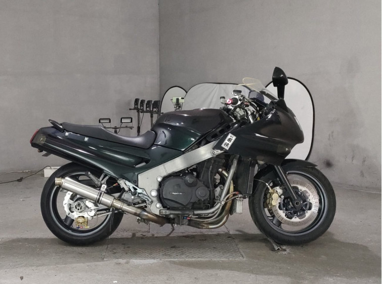 Мотоцикл Kawasaki ZZ-R1100 з пробігом 44216 km