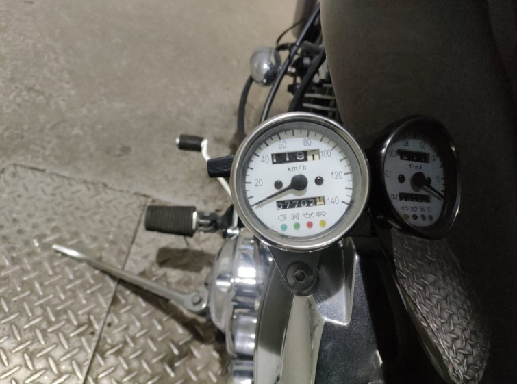 Мотоцикл Yamaha DRAGSTAR XVS400 з пробігом 7700 km