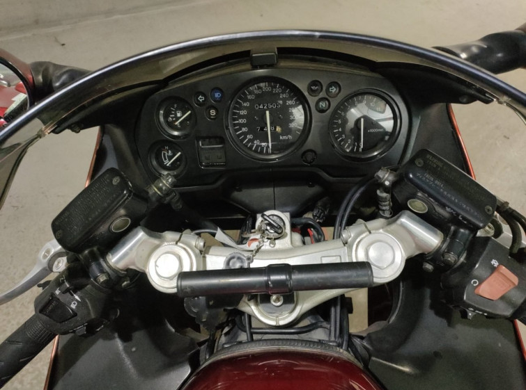 Мотоцикл Honda CBR1100XX BLACKBIRD з пробігом 42503 km