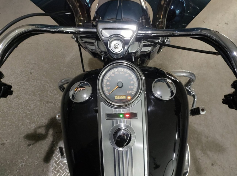 Мотоцикл HD ROAD KING FLHR1580 з пробігом 35221 km