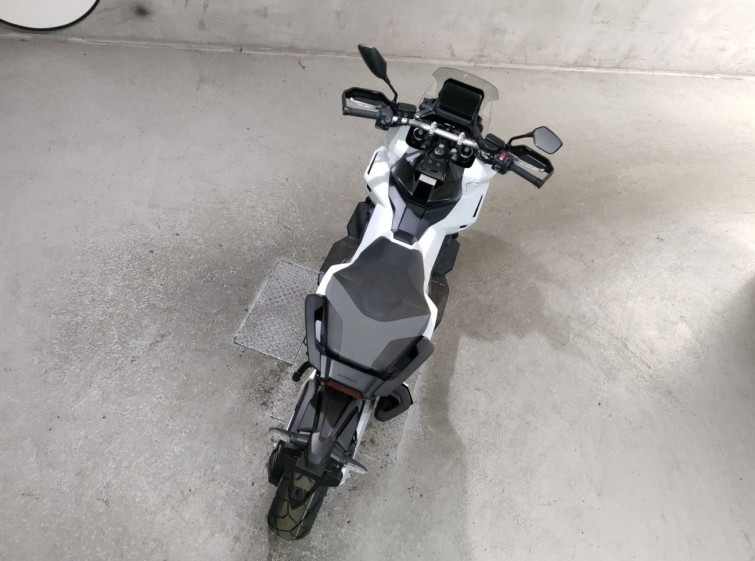 Мотоцикл Honda X-ADV750 з пробігом 2 km