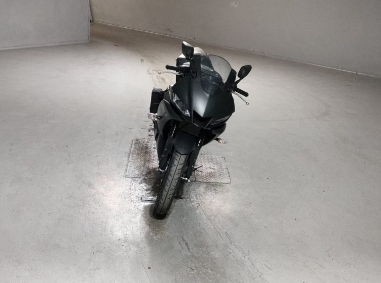 Мотоцикл Yamaha YZF-R25 з пробігом 4586 km