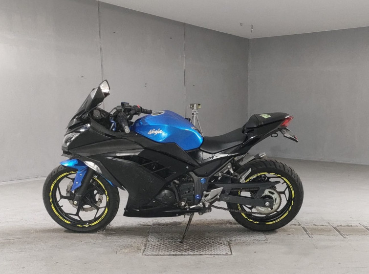 Мотоцикл Kawasaki NINJA250