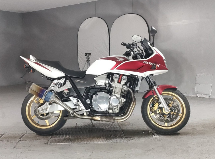 Мотоцикл Honda CB1300 SUPER BOL D’OR з пробігом 54698 km