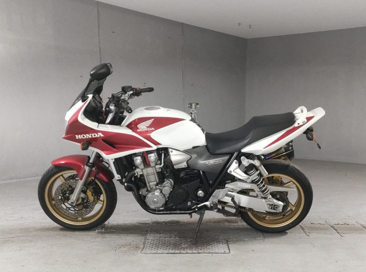 Мотоцикл Honda CB1300 SUPER BOL D’OR з пробігом 54698 km