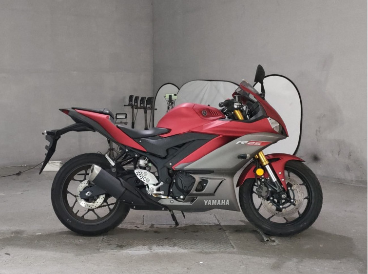 Мотоцикл Yamaha YZF-R25