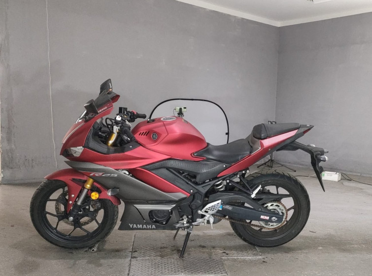 Мотоцикл Yamaha YZF-R25