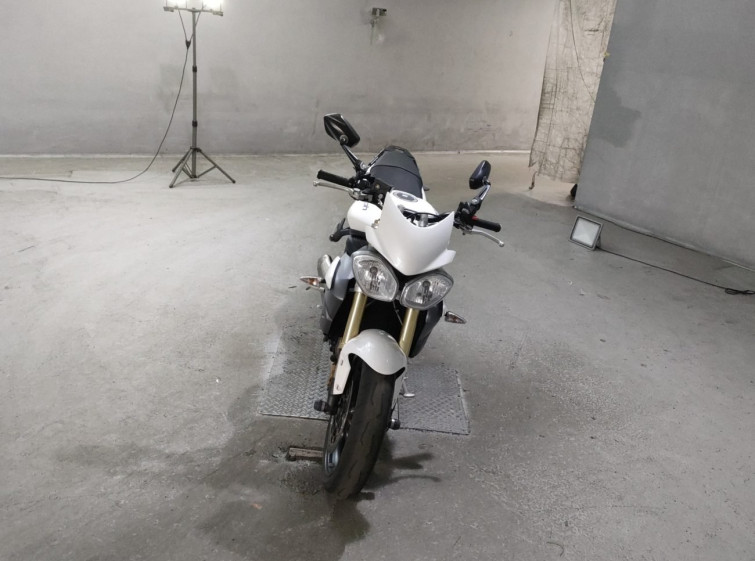 Мотоцикл Triumph STREET TRIPLE 85 з пробігом 19608 km