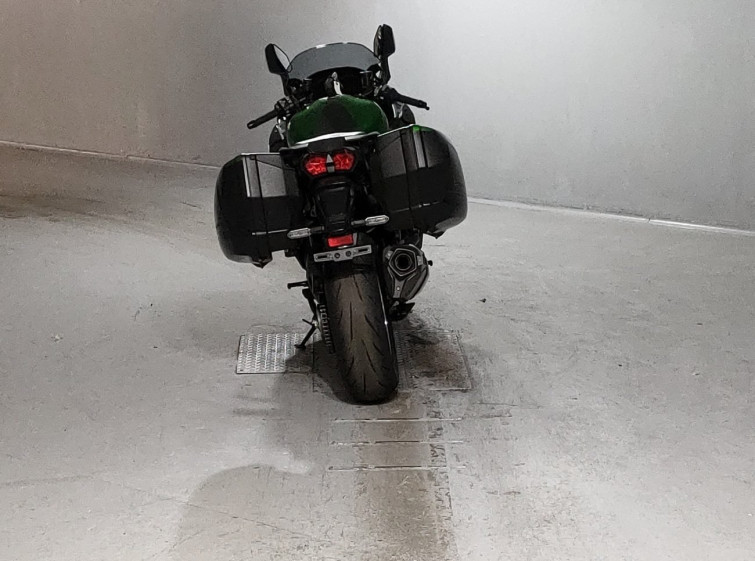 Мотоцикл Kawasaki NINJA H2 SX с пробегом 5731 km