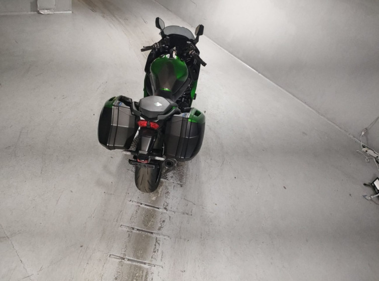 Мотоцикл Kawasaki NINJA H2 SX с пробегом 5731 km