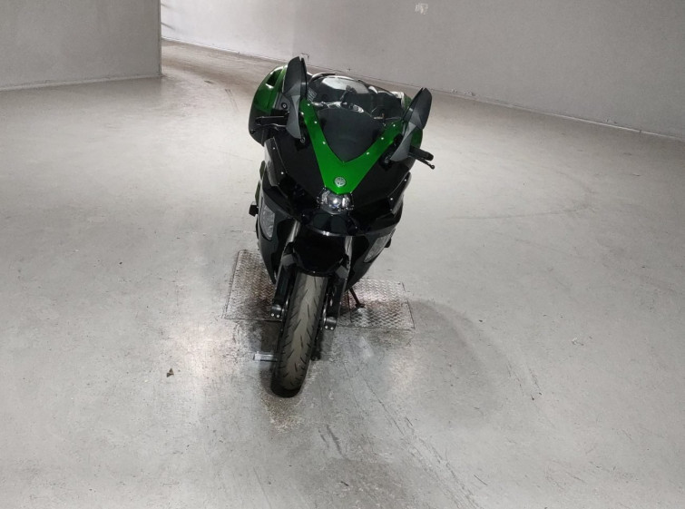 Мотоцикл Kawasaki NINJA H2 SX с пробегом 5731 km