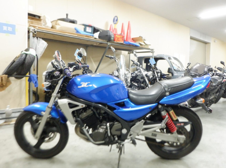 Мотоцикл Kawasaki BALIUS2 з пробігом 14288 km