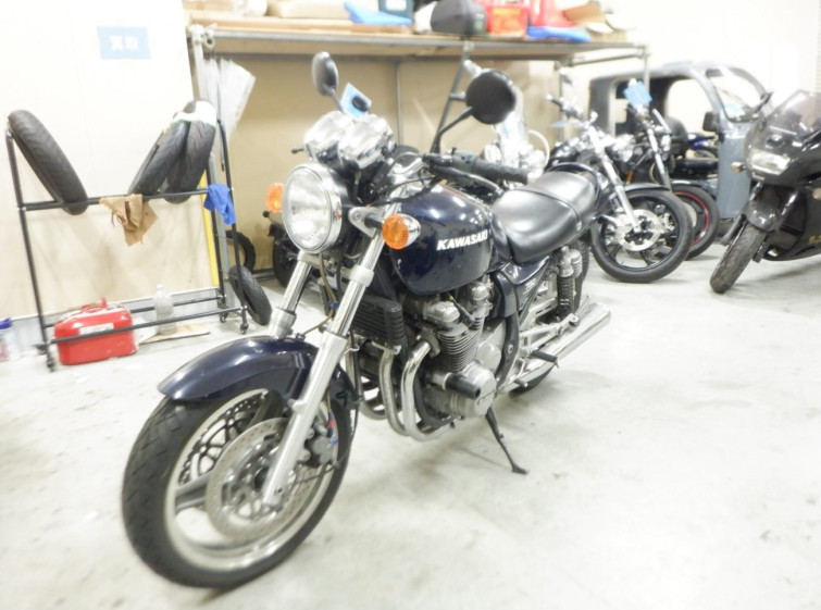 Мотоцикл Kawasaki ZEPHYR750 з пробігом 6978 km