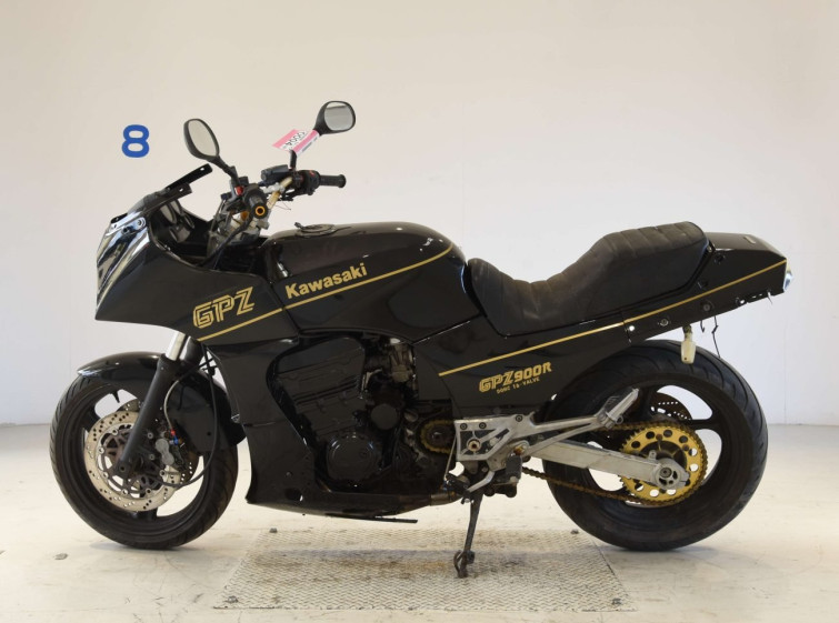 Мотоцикл Kawasaki GPZ900R з пробігом 10871 km