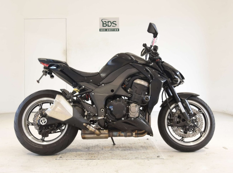 Мотоцикл Kawasaki Z1000 з пробігом 17842 km