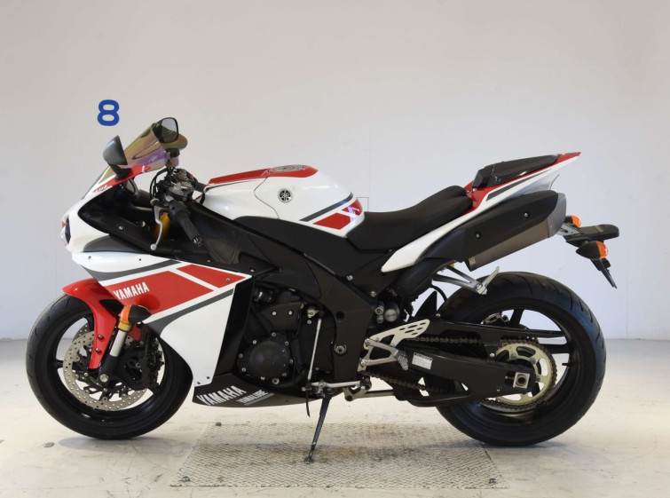 Мотоцикл Yamaha YZF-R1