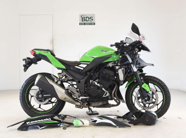Мотоцикл Kawasaki NINJA250A с пробегом 12376 km