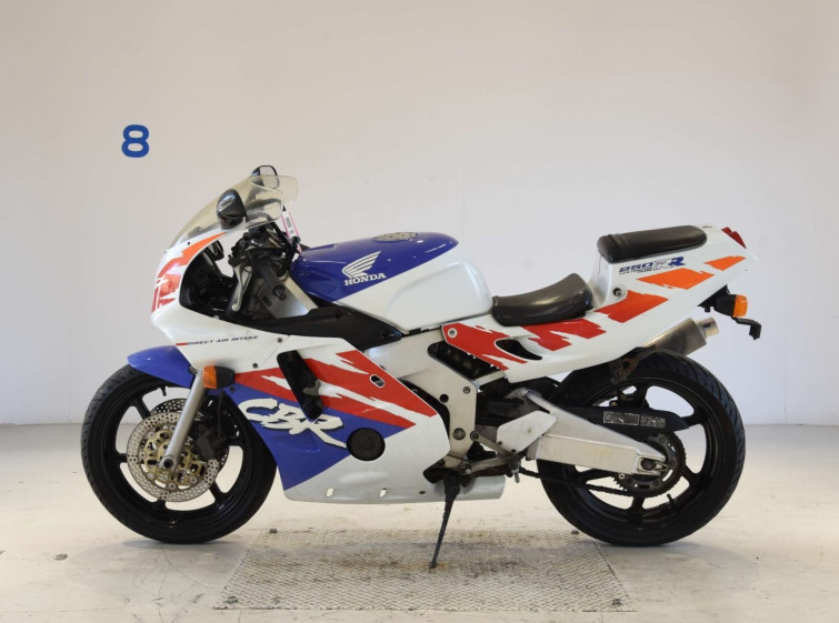 Мотоцикл Honda CBR250RR с пробегом 41085 km