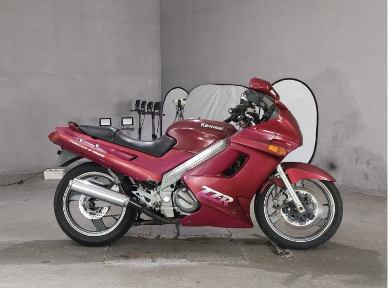 Мотоцикл Kawasaki ZZ-R250 с пробегом 13241 km