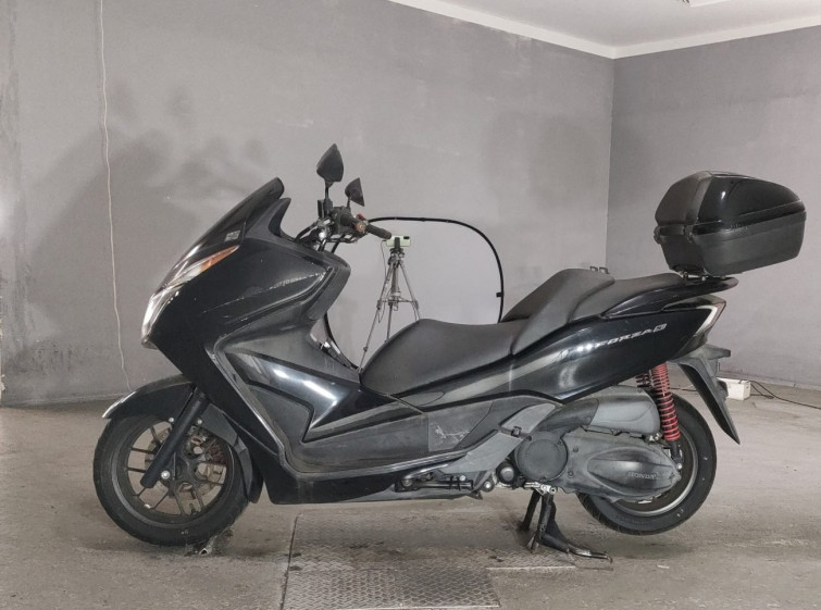 Мотоцикл Honda FORZA SI с пробегом 33878 km