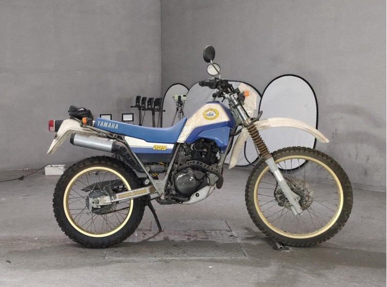 Мотоцикл Yamaha SEROW XT225 с пробегом 3210 km