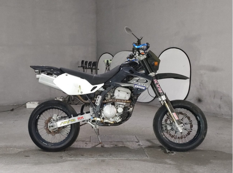 Мотоцикл Kawasaki D TRACKER