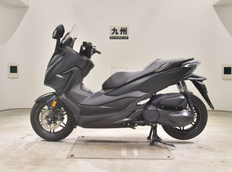 Мотоцикл Honda FORZA с пробегом 11801 km