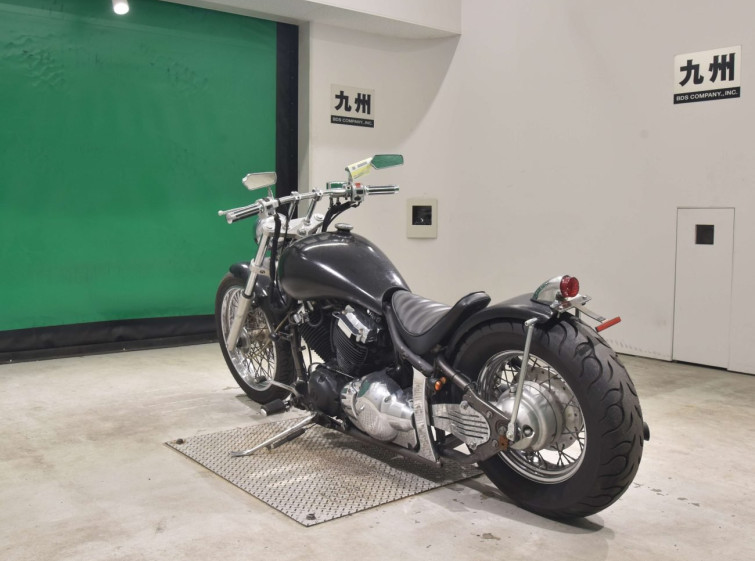 Мотоцикл Yamaha DRAGSTAR XVS400 с пробегом 2707 km