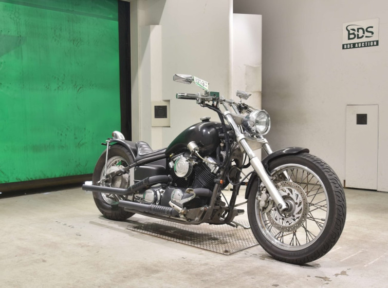 Мотоцикл Yamaha DRAGSTAR XVS400 с пробегом 2707 km