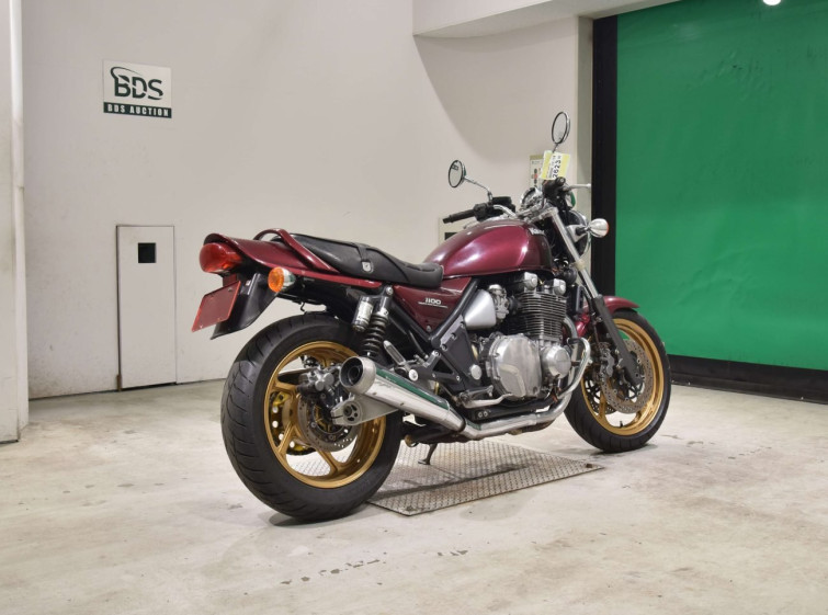 Мотоцикл Kawasaki ZEPHYR1100 з пробігом 68519 km