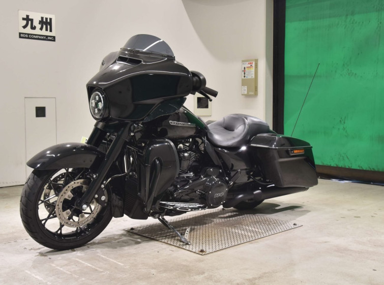 Мотоцикл HD STREET GLIDE FLHXS1870 с пробегом 16133 km