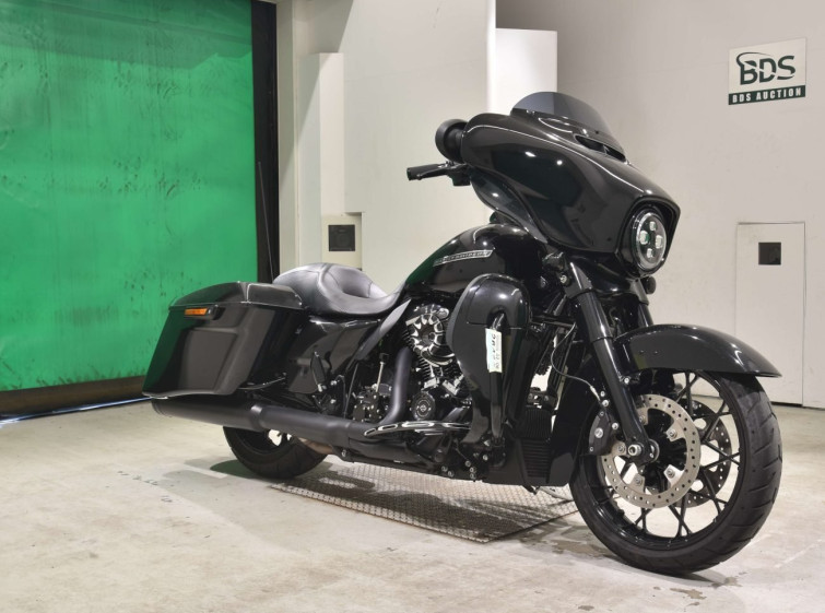 Мотоцикл HD STREET GLIDE FLHXS1870 с пробегом 16133 km
