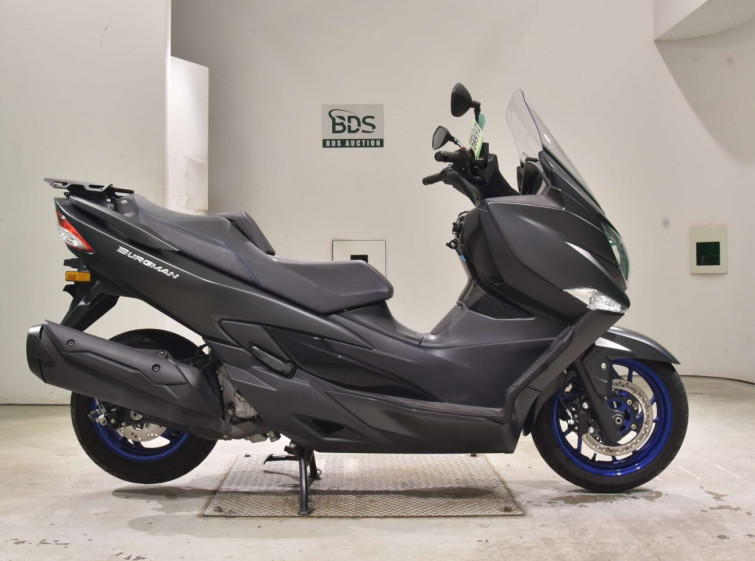 Мотоцикл Suzuki BURGMAN125 с пробегом 6977 km