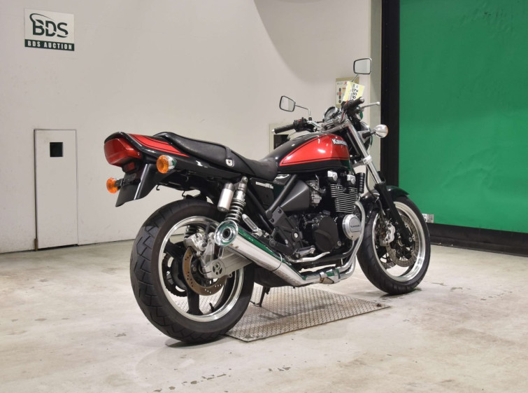 Мотоцикл Kawasaki ZEPHYR400 з пробігом 8329 km
