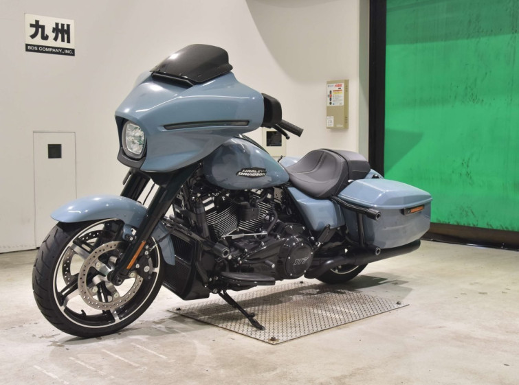 Мотоцикл HD FLHX1920 з пробігом 2317 km