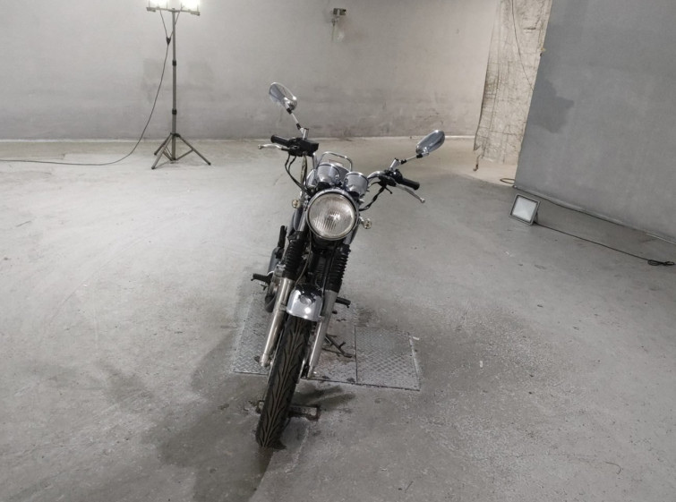 Мотоцикл Yamaha SR400 з пробігом 17754 km