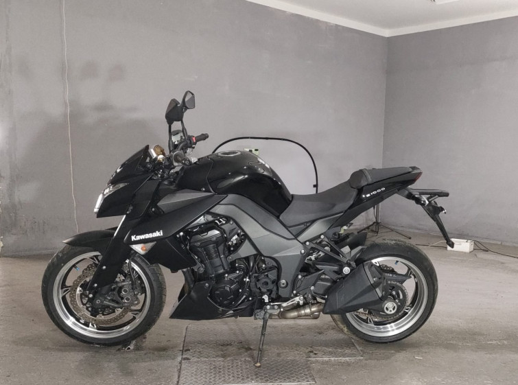Мотоцикл Kawasaki Z1000 с пробегом 3642 km