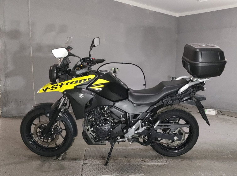 Мотоцикл Suzuki V-STROM DL250 с пробегом 18764 km