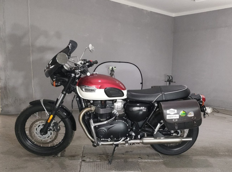 Мотоцикл Triumph BONNEVILLE T100 з пробігом 7745 km