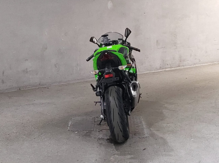Мотоцикл Kawasaki ZX-6R с пробегом 6144 km