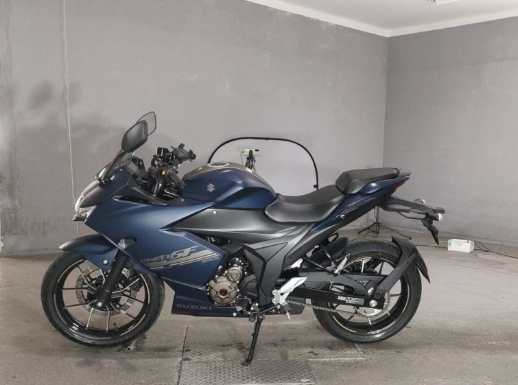 Мотоцикл Suzuki GIXXER SF250 с пробегом 997 km