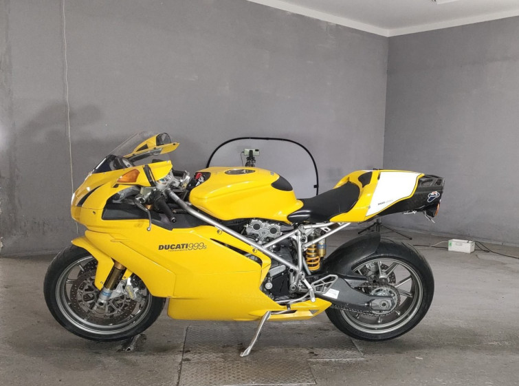 Мотоцикл Ducati 999S з пробігом 17368 km