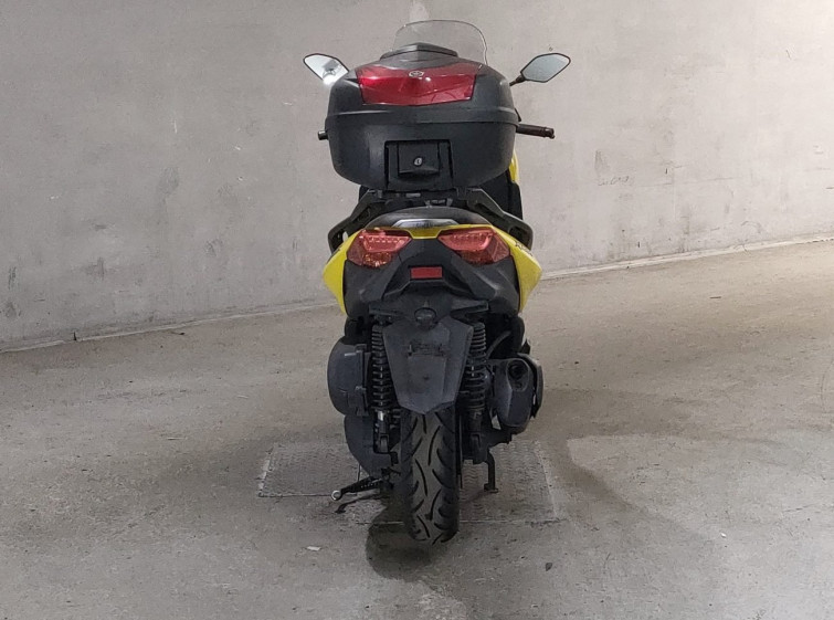 Мотоцикл Yamaha X-MAX250 з пробігом 30328 km